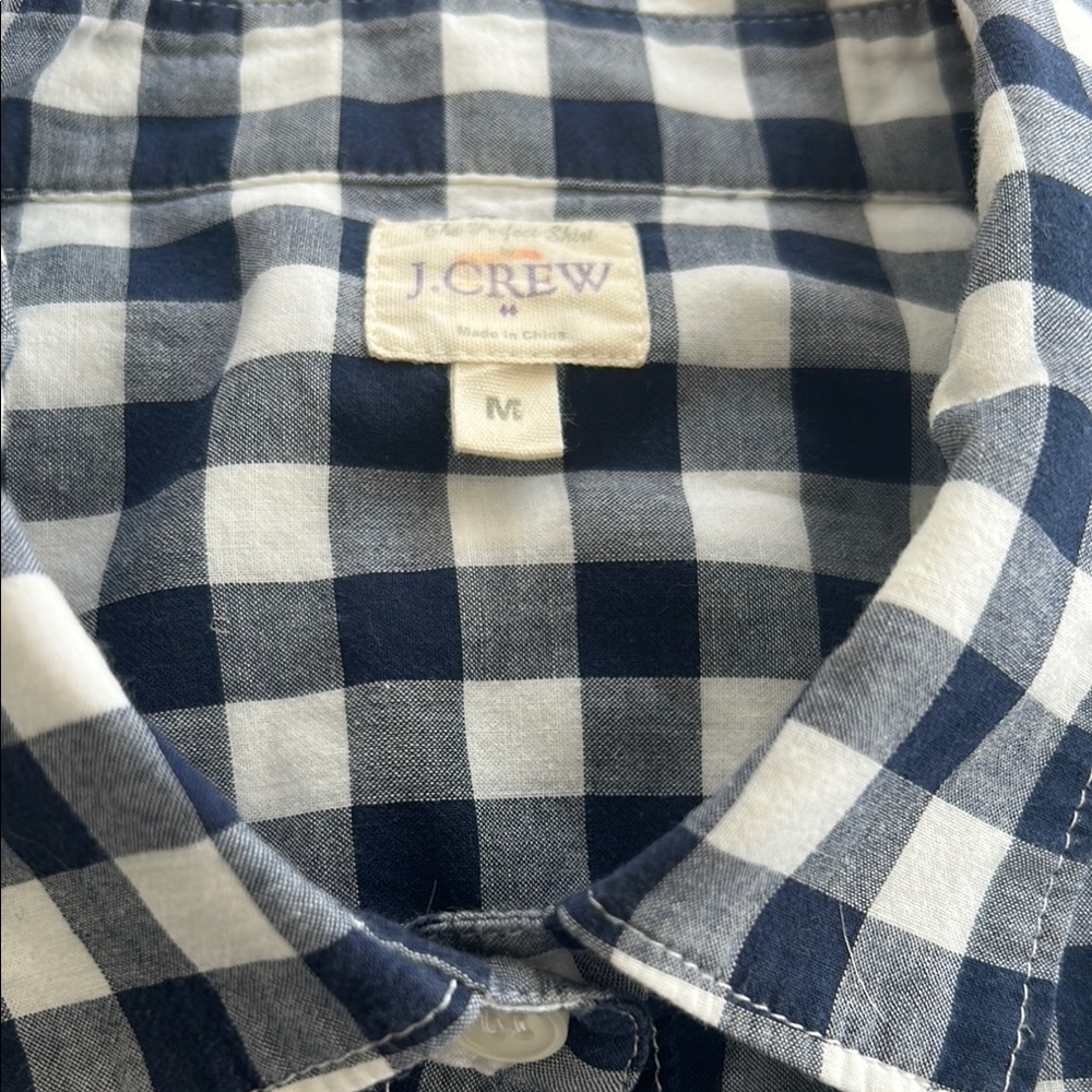 J. Crew Women’s Lightweight Blue & White Checkered Button down Shirt Size M - Picture 2 of 6